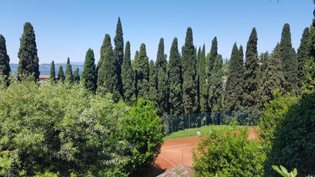 Vittoria-Vitaloni-Flowers